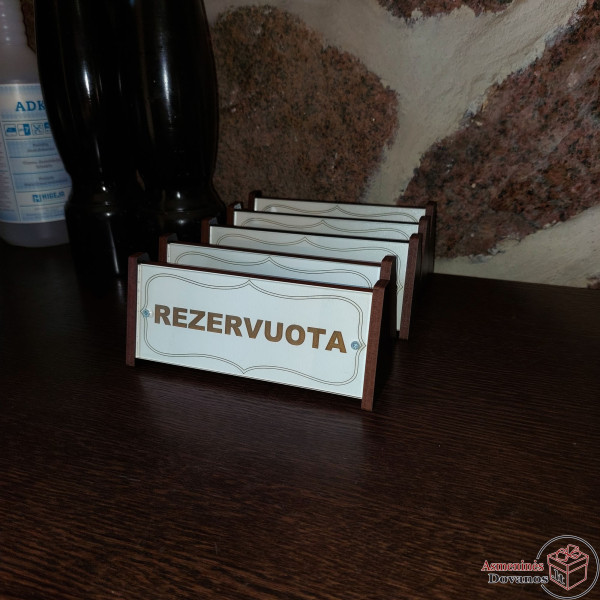 Stalo lentelė "Rezervuota"
