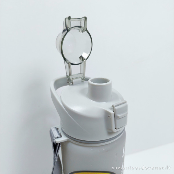 Tvirta išvaizdi gertuvė su jūsų spausdintu tekstu. Tinka treniruotėms, darbui.