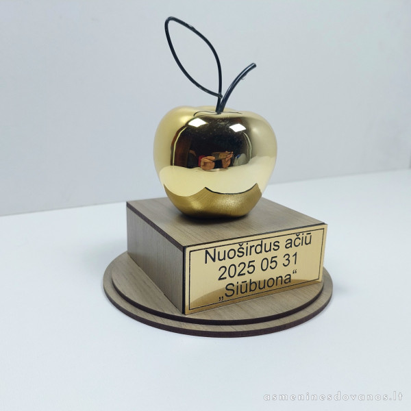 Graviruotas apdovanojimas - padėka, tėveliams ar mokytojui. Obuoliukas