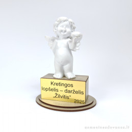 Apdovanojimas, angelėlis. Su graviruotu tekstu ant aukso arba sidabro spalvos plokštelės. Apdovanojimas - nominacija.