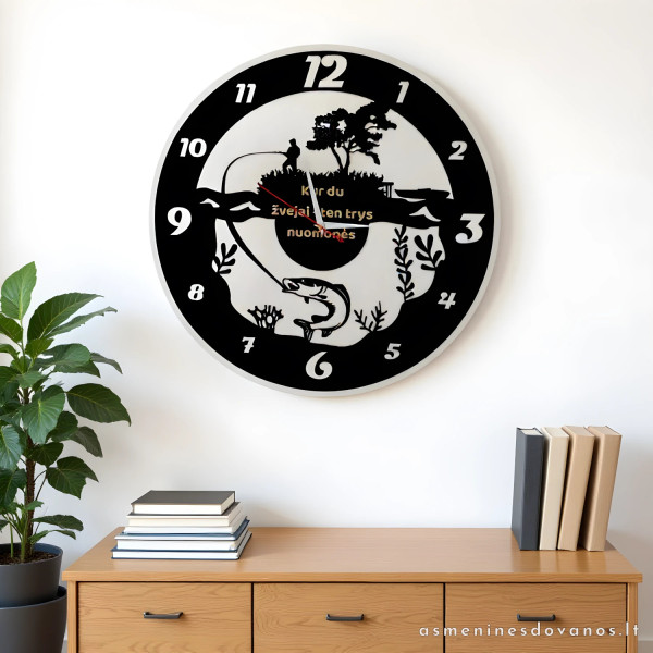 Sieninis laikrodis puiki dovana žvejui, su graviruotu tekstu.