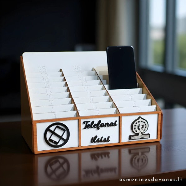 Dėžutė skirta sudėti išmaniesiems telefonams, 27 skyreliai.