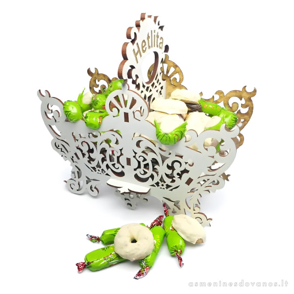 Krepšelis pjaustytas lazeriu, su graviruotu tekstu, Saldainiams.