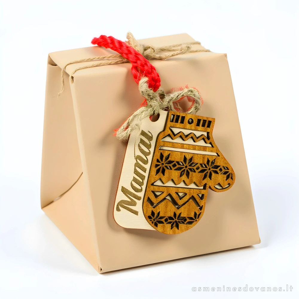 Graviruota etiketė Kalėdinėms dovanoms pažymėti pirštinės formos