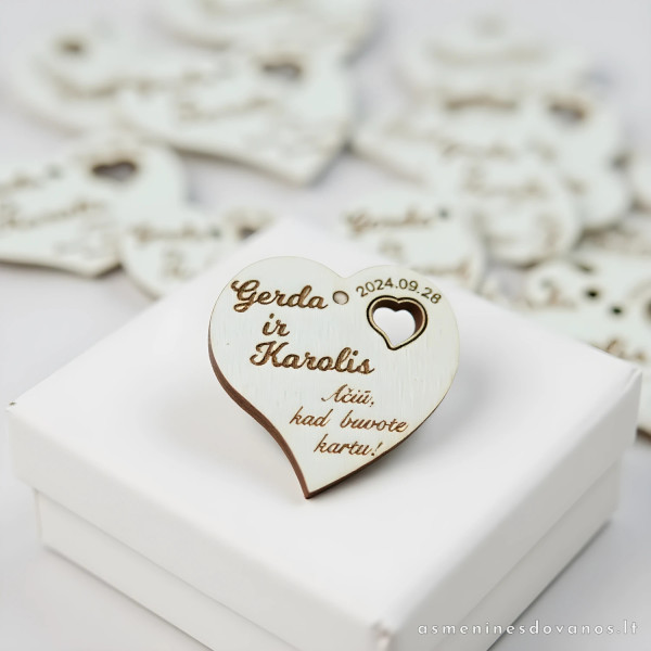 Graviruota medinė širdelė vestuvėms, Valentino dienai paminėti, keli dydžiai