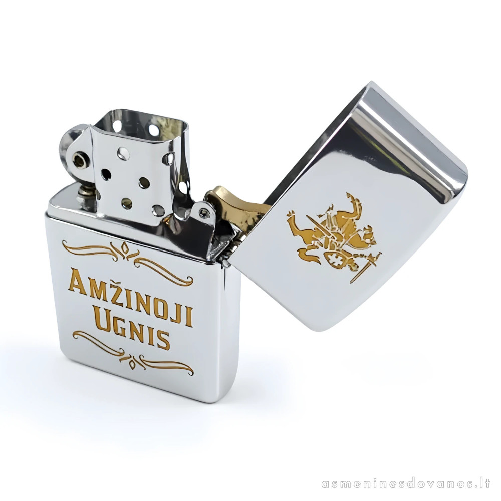 Graviruotas metalinis žiebtuvėlis, žibalinis. Sidabrinės spalvos