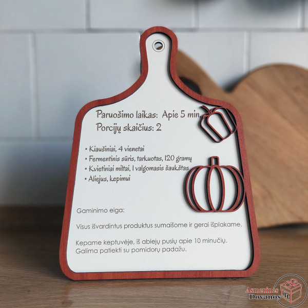 Patiekalo receptas, ant išvaizdžios lazeriu graviruotos lentelės