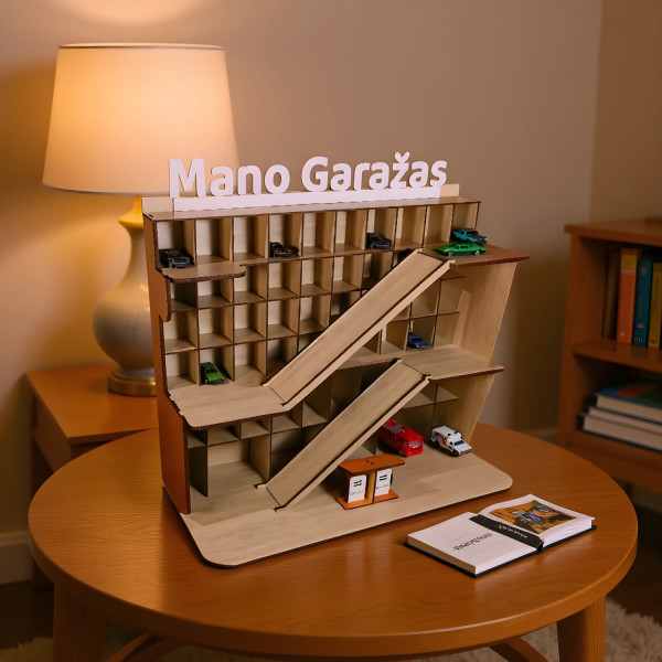 Garažas mašinėlėms, vaikų žaidimams. Trijų aukštų garažas, degalinė