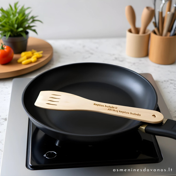 Mentelė maisto vartymui kepant keptuvėje su tekstu