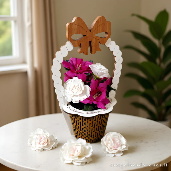 Dekoratyvinis krepšelis įdėti gėlei ar nedideliai dovanėlei, su tekstu