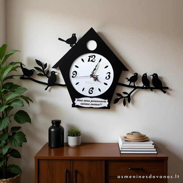 Sieninis laikrodis su tupinčiais paukščiukais . Graviruotas tekstas