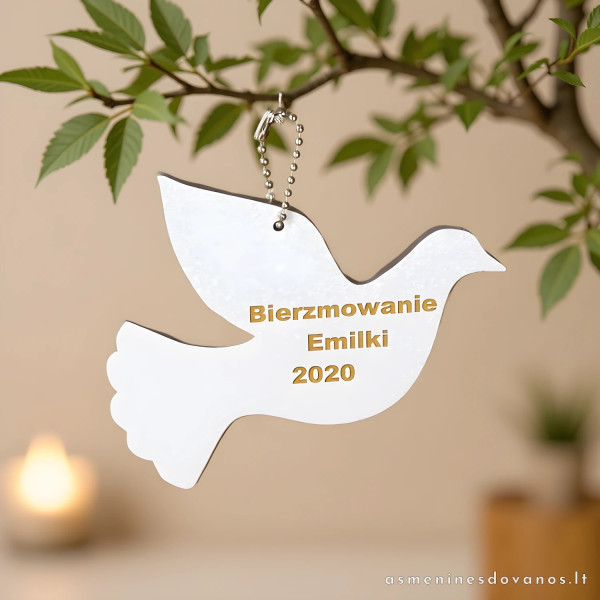 Medinis pakabukas - skrendantis balandis