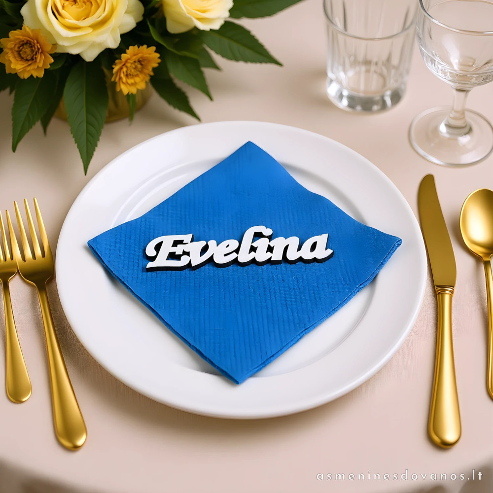 Iš faneros - hdf lazeriu išpjautas vardas arba žodis