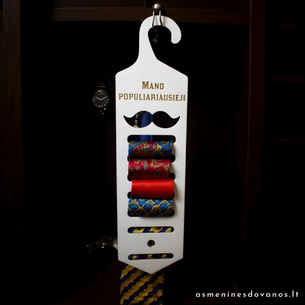 Kaklaraiščių kabykla su graviruotu tekstu ir rišimo instrukcija