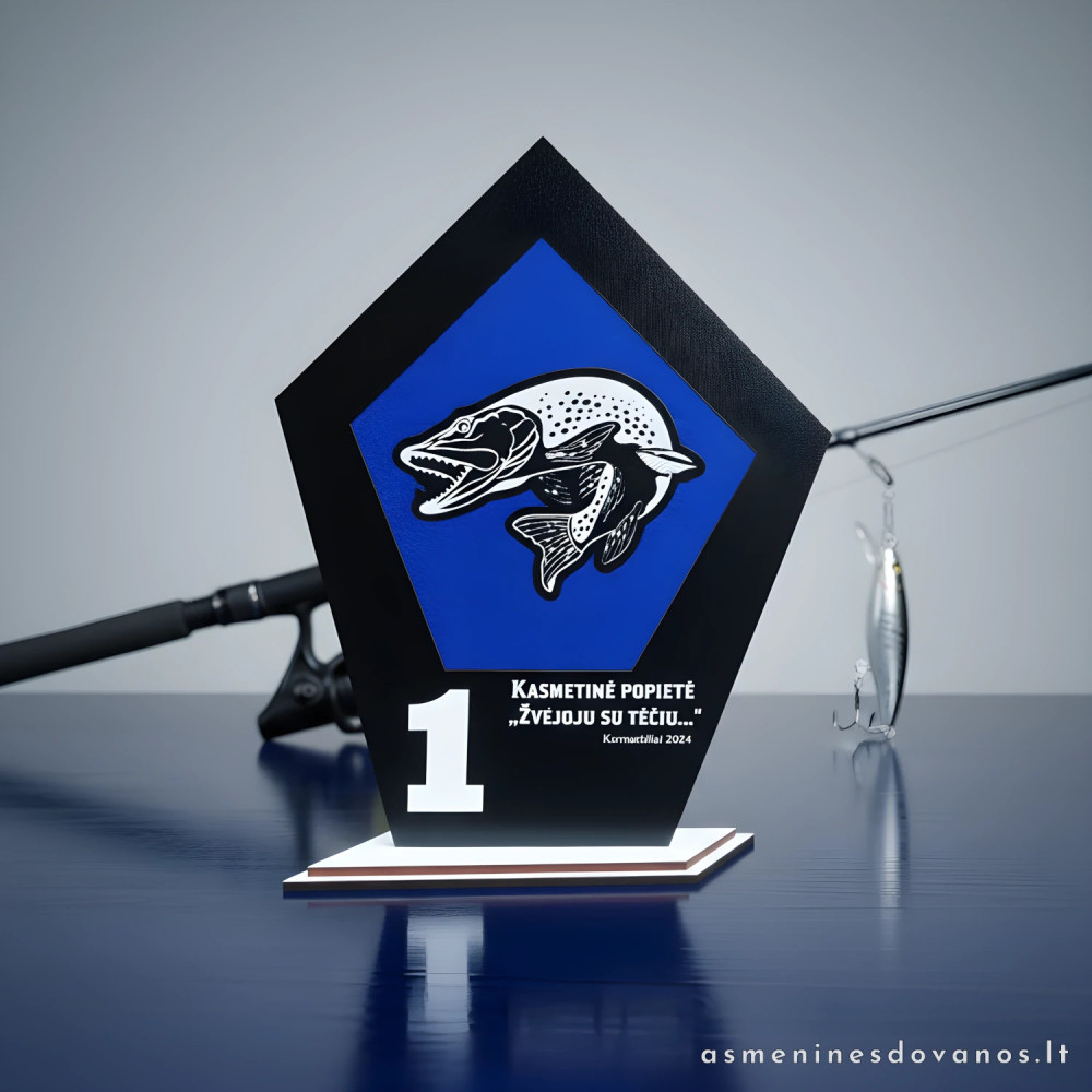 Apdovanojimas, statulėlė apdovanoti žvejus per žūklės varžybas.