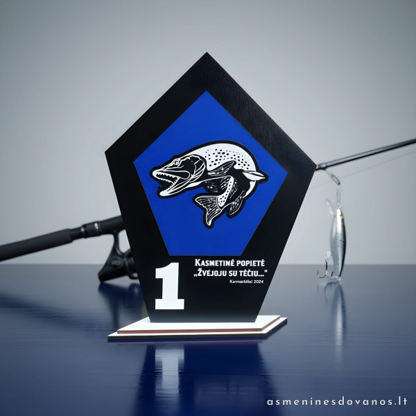Apdovanojimas, statulėlė apdovanoti žvejus per žūklės varžybas.