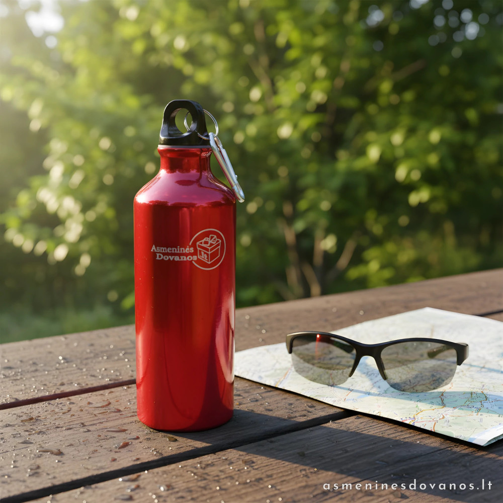 Graviruota metalinė gertuvė su karabinu, 750 ml talpos. Raudona.