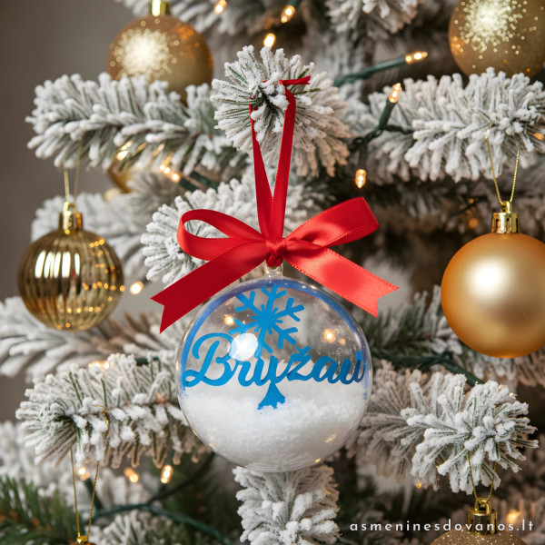 Kalėdinis žaisliukas - burbulas su vardu viduje ir rausvu kaspinu.