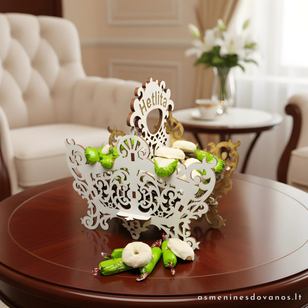 Krepšelis pjaustytas lazeriu, su graviruotu tekstu, Saldainiams.