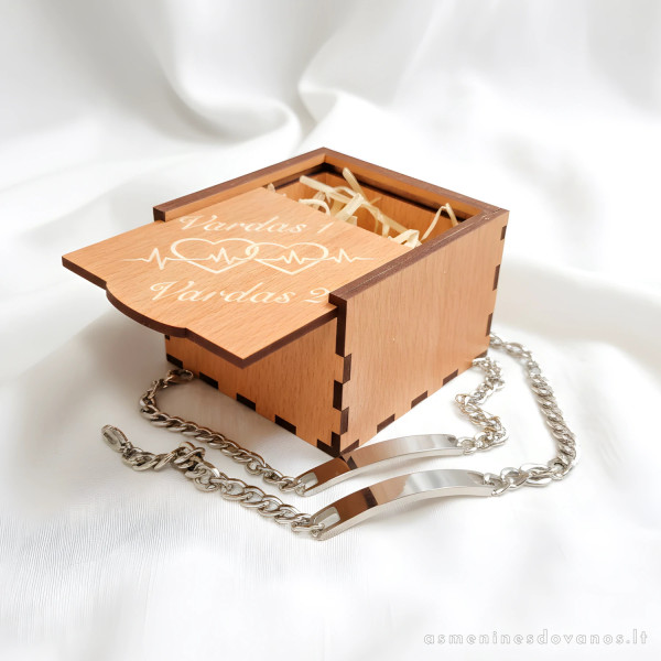 Personalizuotos apyrankės porai su graviruota dėžute