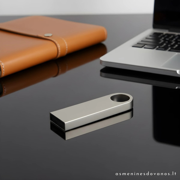 Metalinis USB raktas su graviravimu | Personalizuota 7.5 GB atmintinė