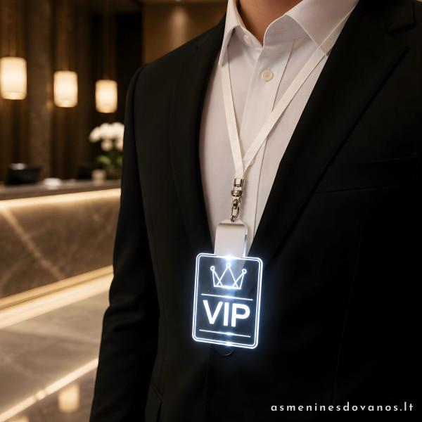 VIP kortelė ant kaklo su graviravimu | LED vardinis ženklelis